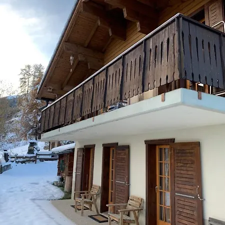 Chalet La Poya